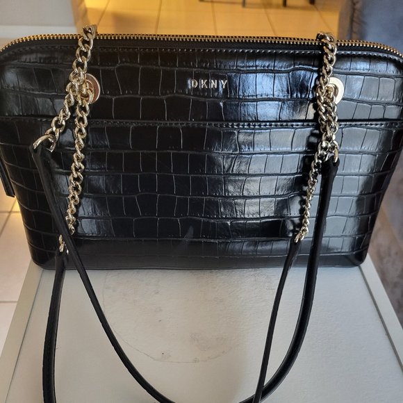 Purse - Picture 1 of 2